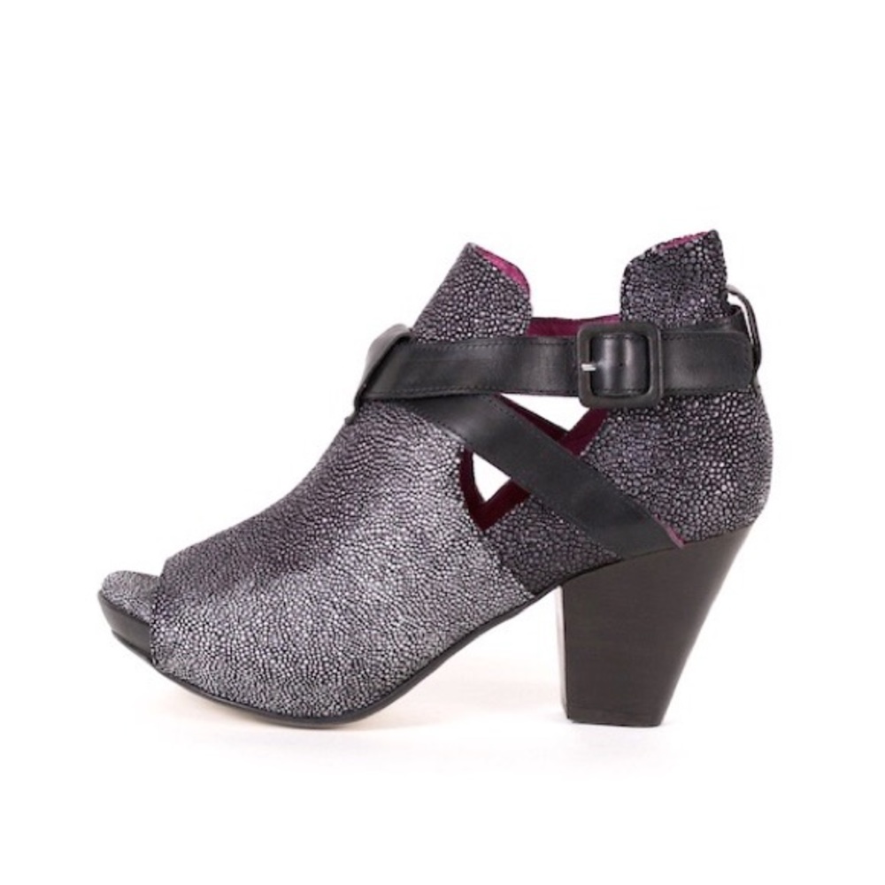 Women’s Designer Shoes